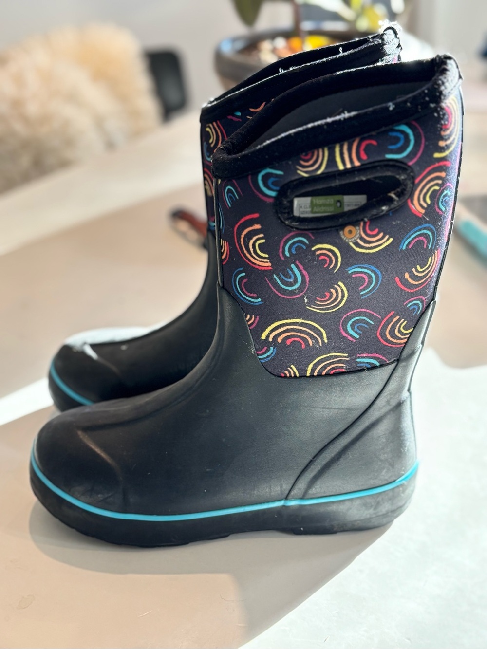 Bogs Big Kids Black Rain & Snow Boots with Multicolor Rainbow Pattern